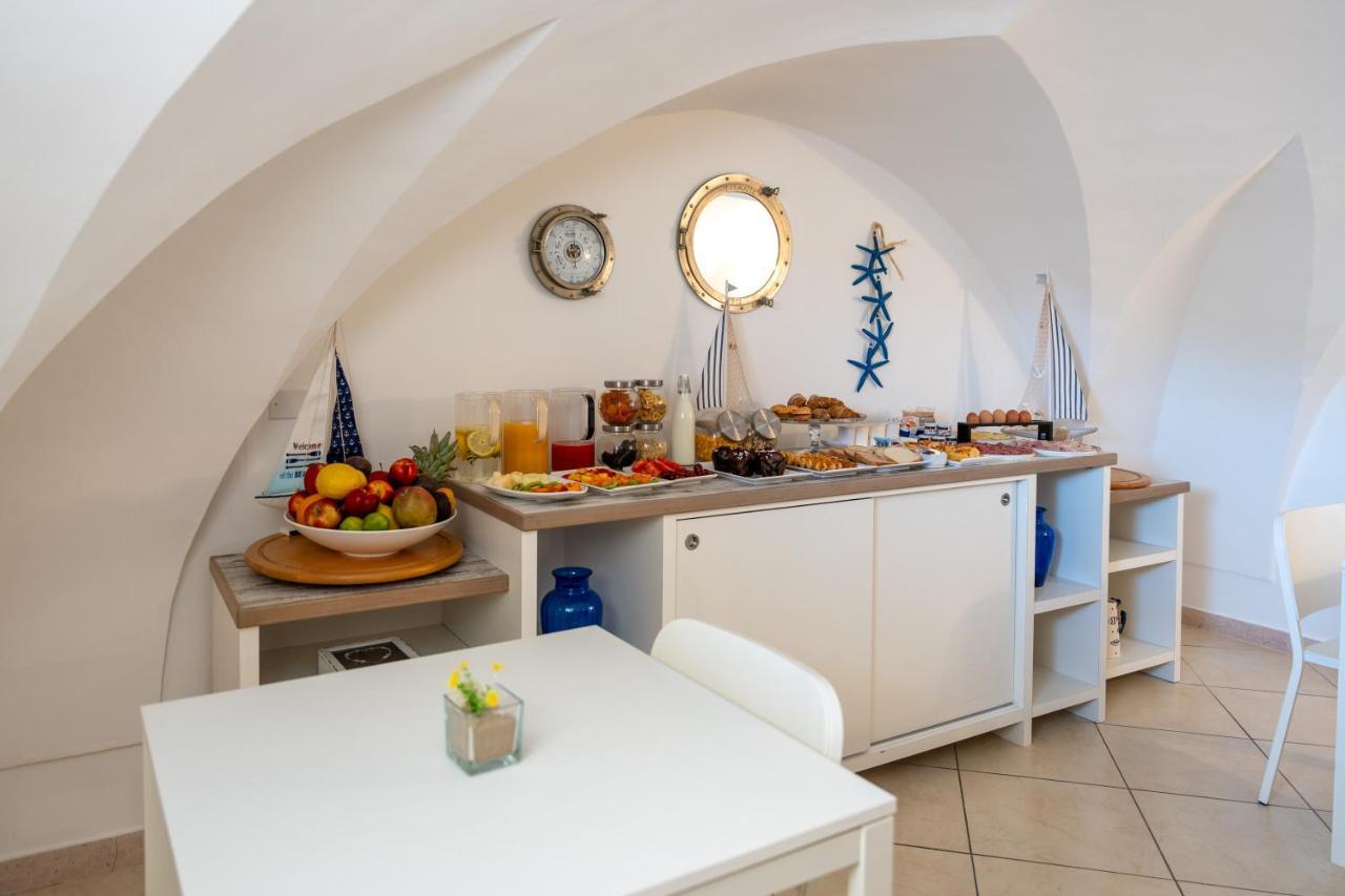 Palazzo Vergine - By Inside Salento 加利波利 外观 照片