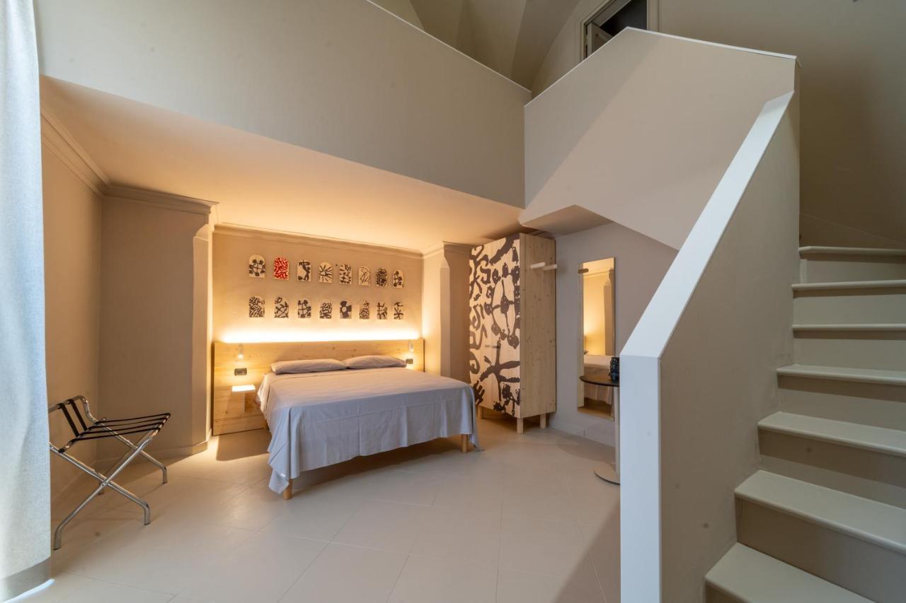 Palazzo Vergine - By Inside Salento 加利波利 外观 照片